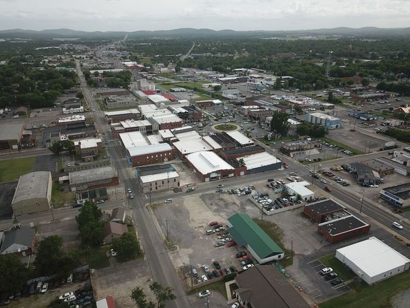 106 E Market St, Lebanon, TN 37087